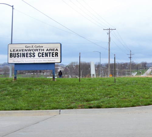 Sign saying "Gary E Carlson Leavenworth Area Business Center Developed by Leavenworth County Port Authority"