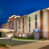 Hampton Inn & Suites