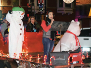 2019 Lighted Parade with Singer