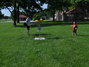 Ray Miller Park disc golf family