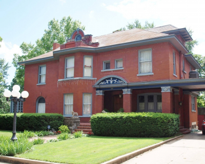 Historical Home at 307 N Broadway Leavenworth KS