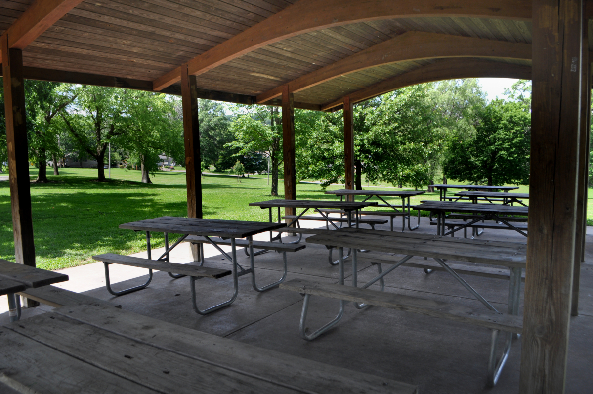 Medium Shelter at Hawthorn Park